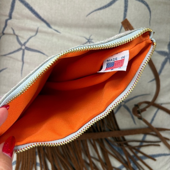 Western Cowgirl cowhide pink metallic fringe purse - Picture 9 of 9